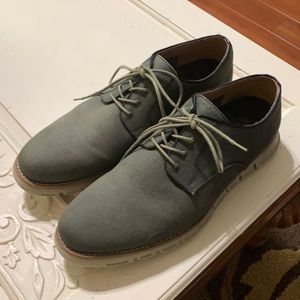 Men’s GBX shoes size 10 med